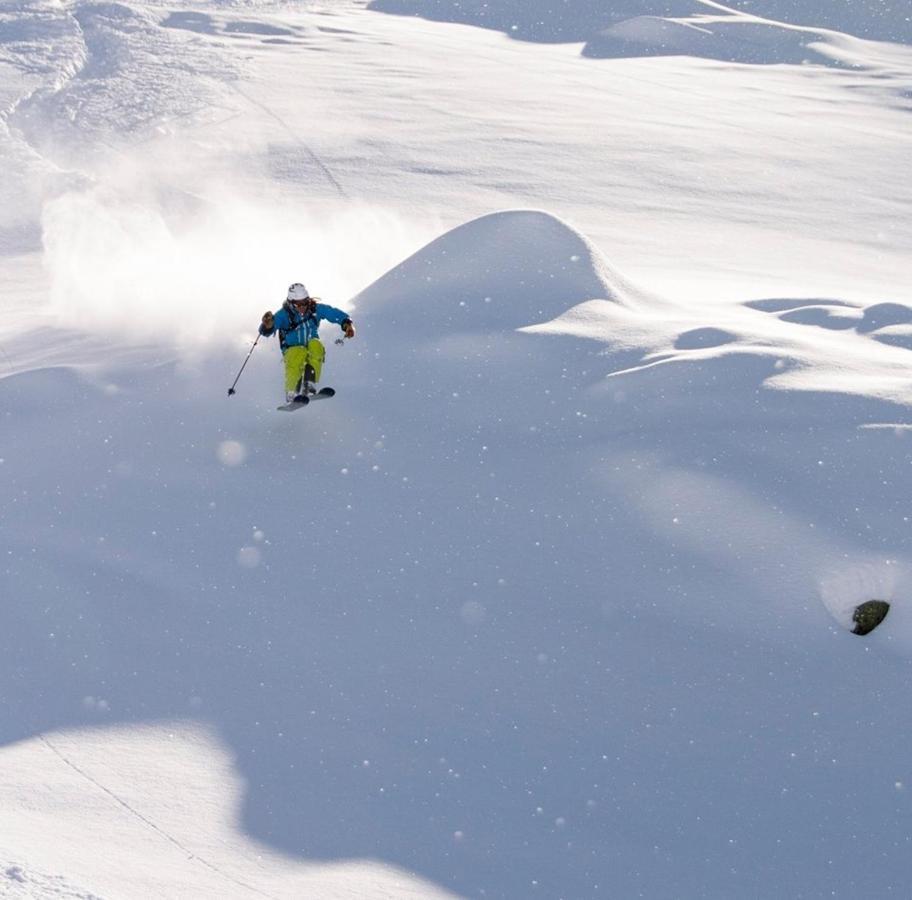 Basecamp Andermattヴィラ エクステリア 写真