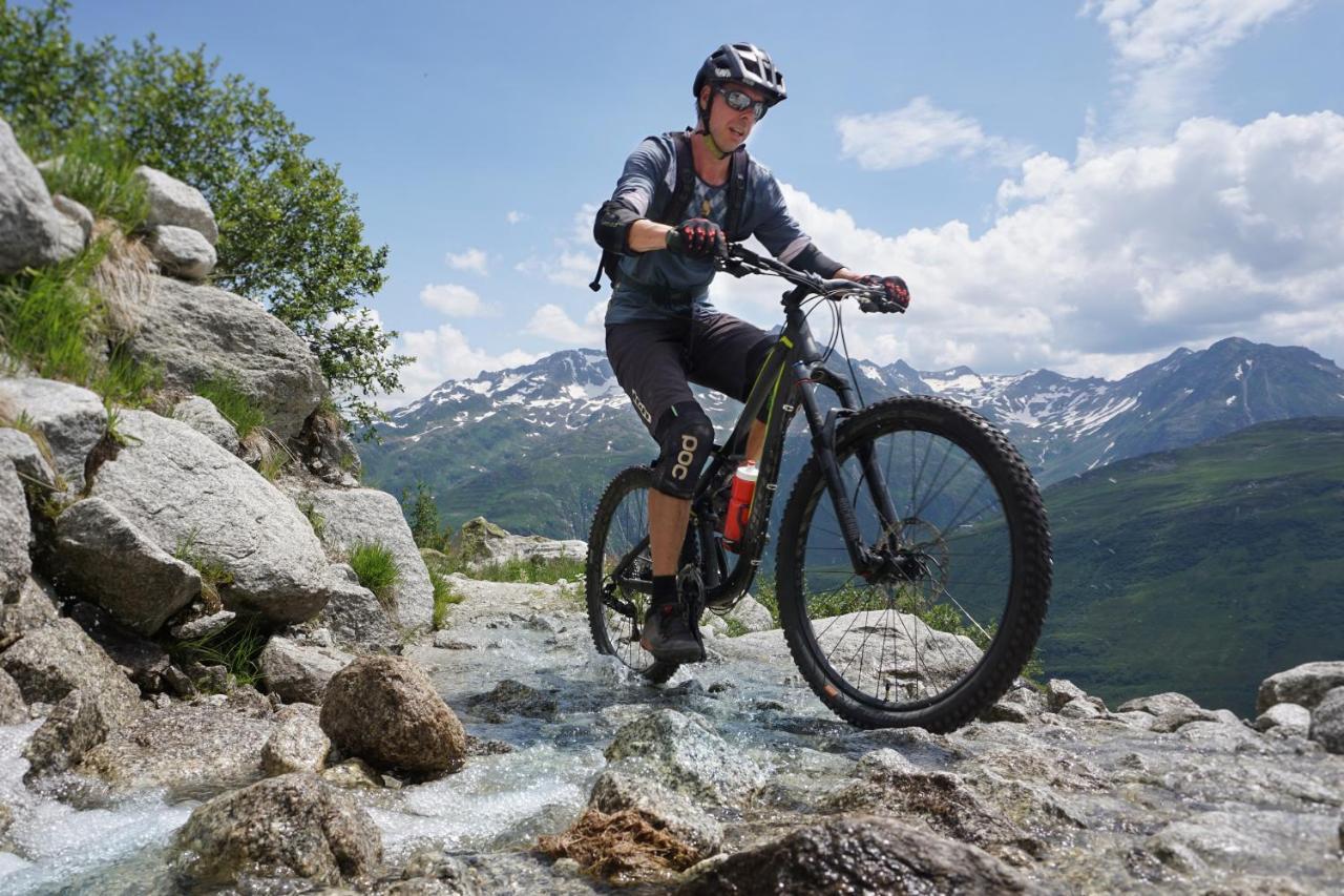 Basecamp Andermattヴィラ エクステリア 写真